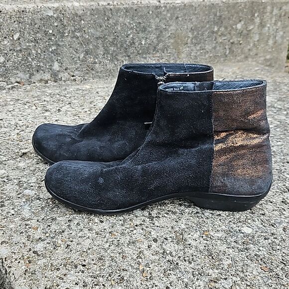 Dansko Otis black metallic bronze ankle boot size 41 - Picture 1 of 9